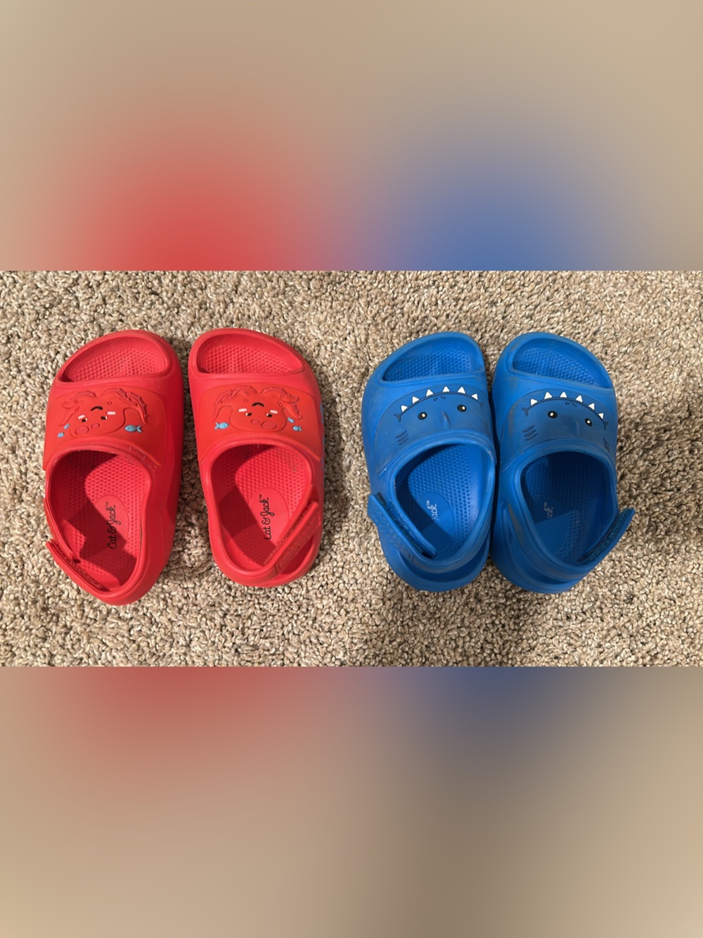 Cat & Jack Red and Blue Kids' Shark & Crab Slide Sandals size 6c